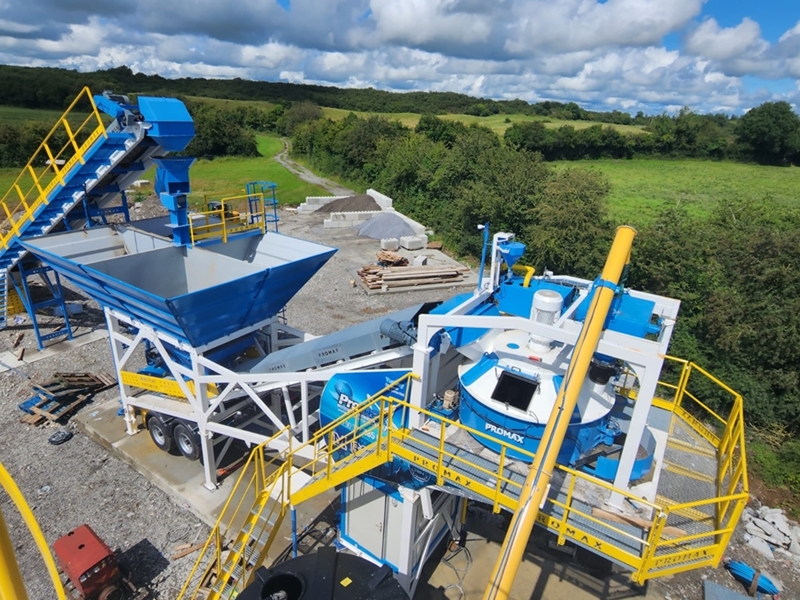 60m³/h Mobile Concrete Batching Plant